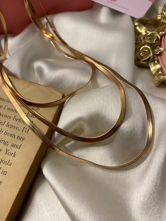 That Baddie Girl Neckchain - Triple Layered (Gold )