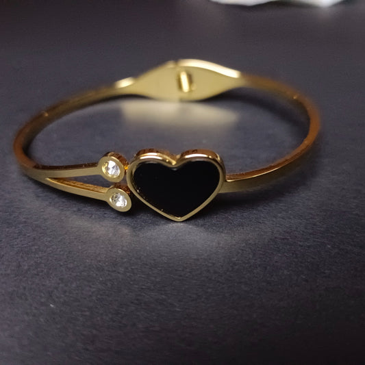 Elegant Gold-Plated Bracelet with Black Heart