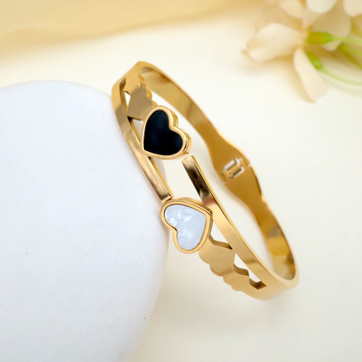Dual Heart Charm Bracelet – Gold Plated