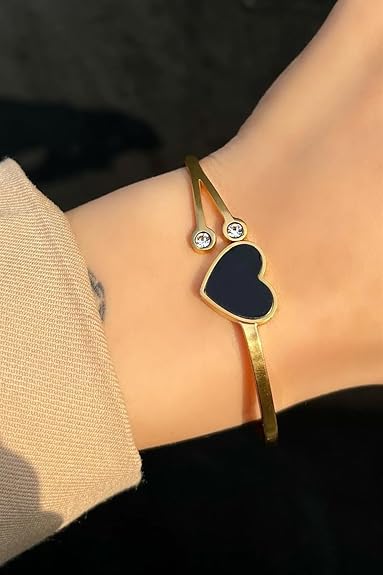 Elegant Gold-Plated Bracelet with Black Heart