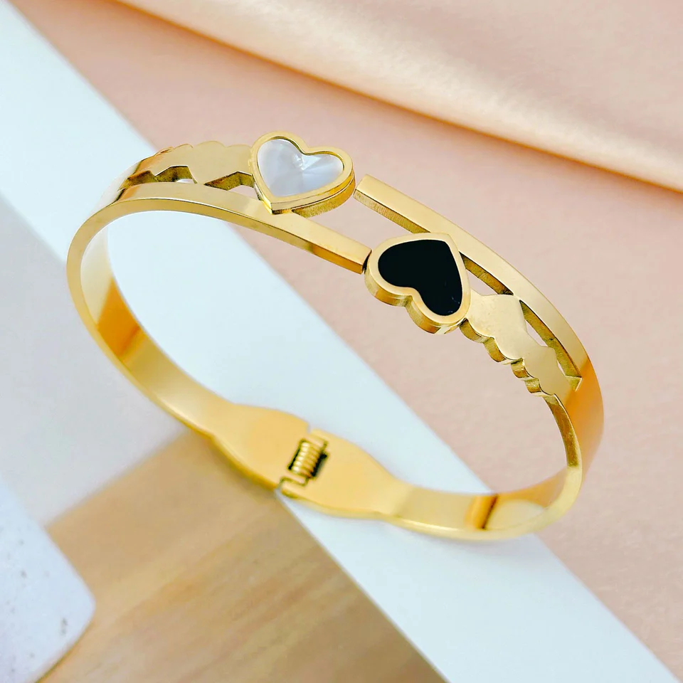Dual Heart Charm Bracelet – Gold Plated